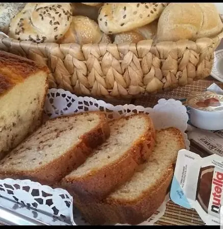 Bed & Breakfast Attico Mare 4*