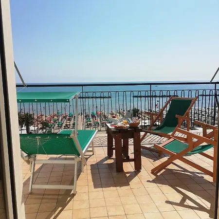 Bed and breakfast Attico Mare