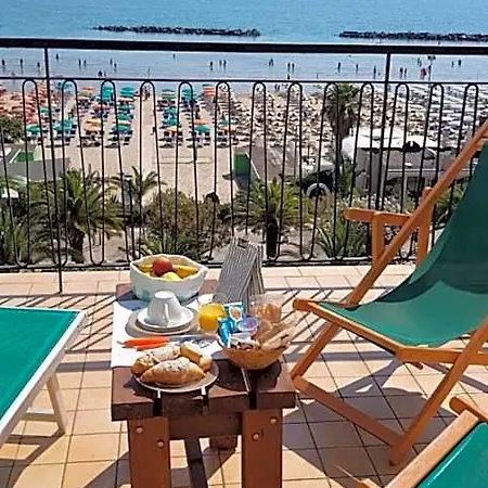 Bed & Breakfast Attico Mare